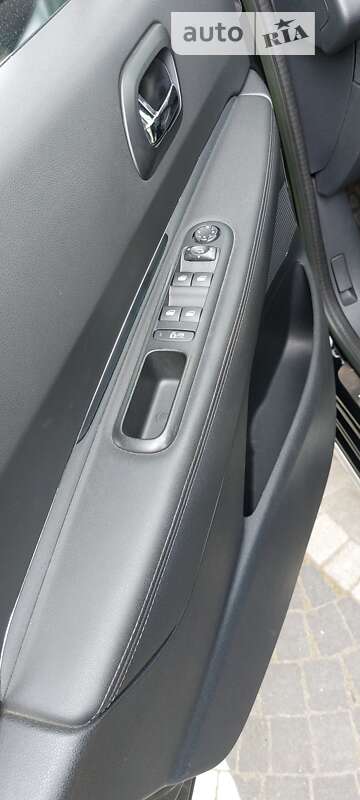 Внедорожник / Кроссовер Peugeot 3008 2014 в Ирпене