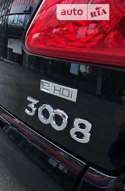 Внедорожник / Кроссовер Peugeot 3008 2013 в Ровно
