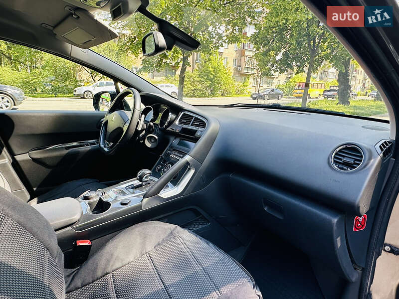 Внедорожник / Кроссовер Peugeot 3008 2012 в Киеве