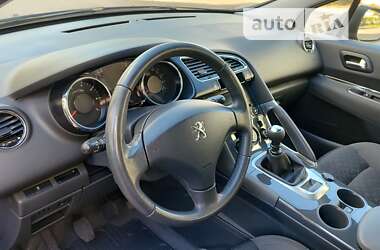 Позашляховик / Кросовер Peugeot 3008 2014 в Радивиліві