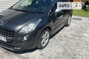 Позашляховик / Кросовер Peugeot 3008 2012 в Рівному