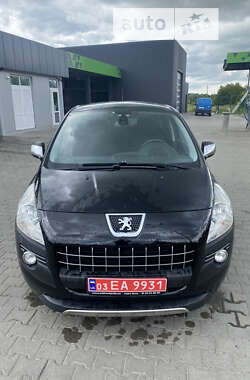 Внедорожник / Кроссовер Peugeot 3008 2011 в Луцке