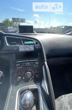 Позашляховик / Кросовер Peugeot 3008 2012 в Полтаві
