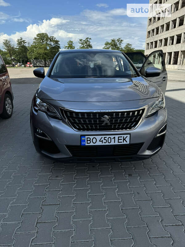 Позашляховик / Кросовер Peugeot 3008 2018 в  фото Позашляховик / Кросовер Peugeot 3008 2018 в