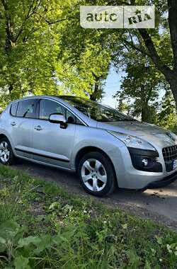 Внедорожник / Кроссовер Peugeot 3008 2012 в Староконстантинове