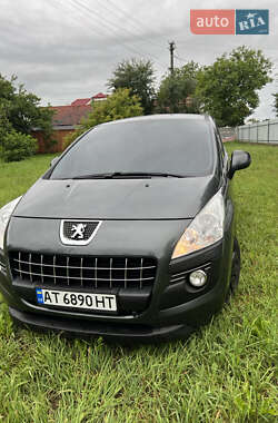 Позашляховик / Кросовер Peugeot 3008 2009 в 