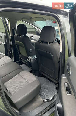 Позашляховик / Кросовер Peugeot 3008 2009 в 