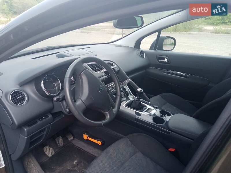 Внедорожник / Кроссовер Peugeot 3008 2010 в Ивано-Франковске фото 8 Внедорожник / Кроссовер Peugeot 3008 2010 в Ивано-Франковске
