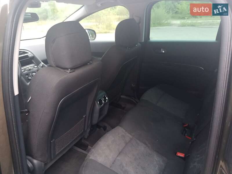 Внедорожник / Кроссовер Peugeot 3008 2010 в Ивано-Франковске фото 12 Внедорожник / Кроссовер Peugeot 3008 2010 в Ивано-Франковске