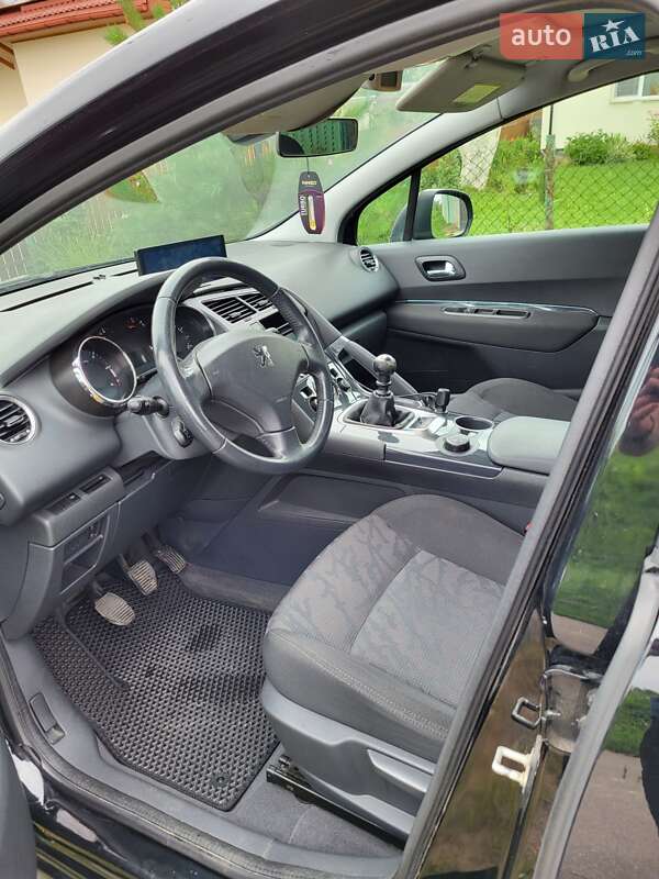 Позашляховик / Кросовер Peugeot 3008 2010 в Львові