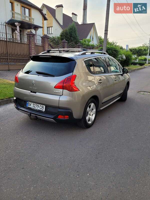 Позашляховик / Кросовер Peugeot 3008 2013 в Рівному