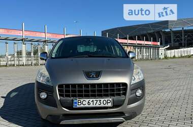 Позашляховик / Кросовер Peugeot 3008 2012 в 