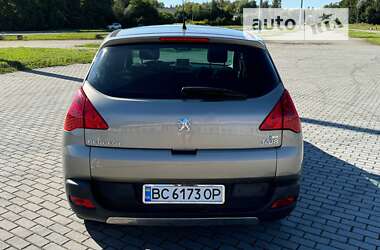 Позашляховик / Кросовер Peugeot 3008 2012 в 