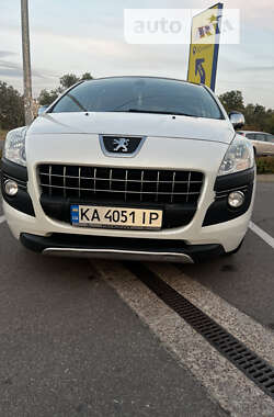 Внедорожник / Кроссовер Peugeot 3008 2013 в Киеве