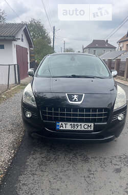 Внедорожник / Кроссовер Peugeot 3008 2011 в Ивано-Франковске