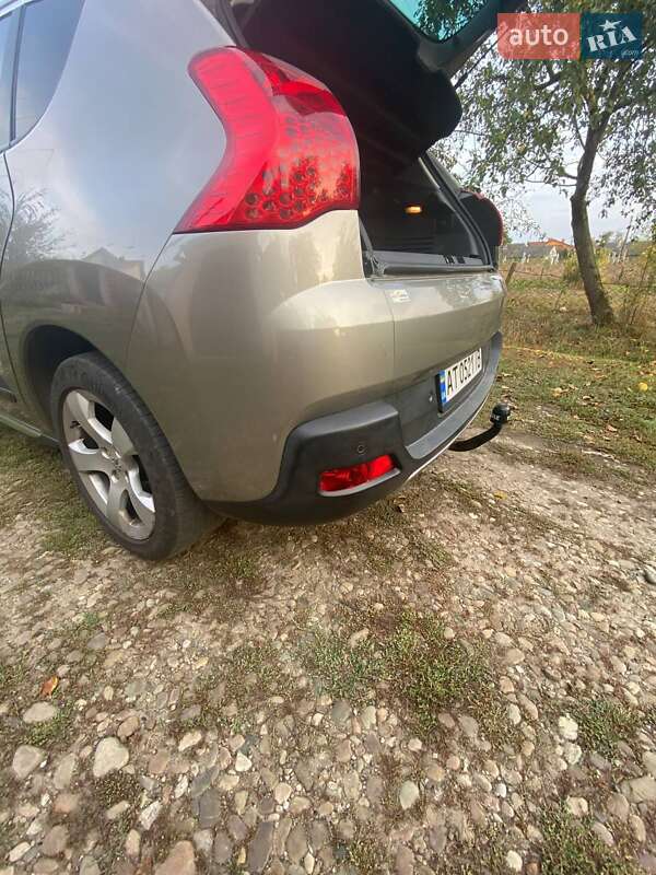 Позашляховик / Кросовер Peugeot 3008 2012 в Калуші