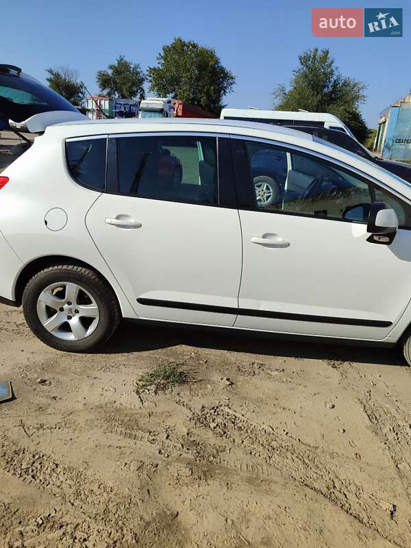 Внедорожник / Кроссовер Peugeot 3008 2013 в Татарбунарах