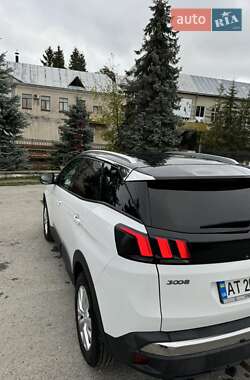 Позашляховик / Кросовер Peugeot 3008 2017 в 
