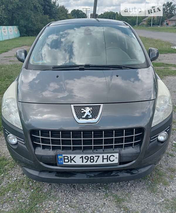 Внедорожник / Кроссовер Peugeot 3008 2010 в Ровно