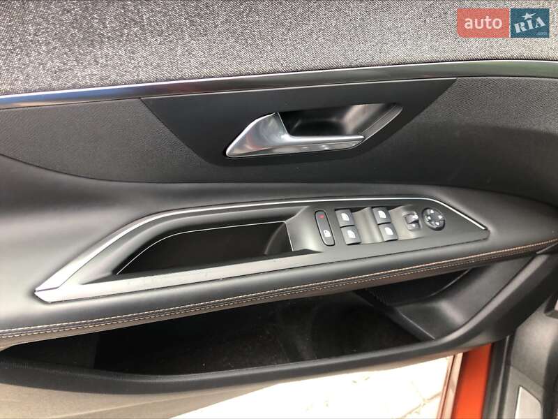 Позашляховик / Кросовер Peugeot 3008 2018 в Одесі