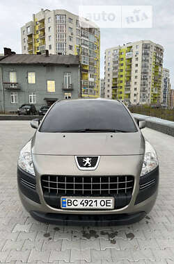 Позашляховик / Кросовер Peugeot 3008 2011 в Львові