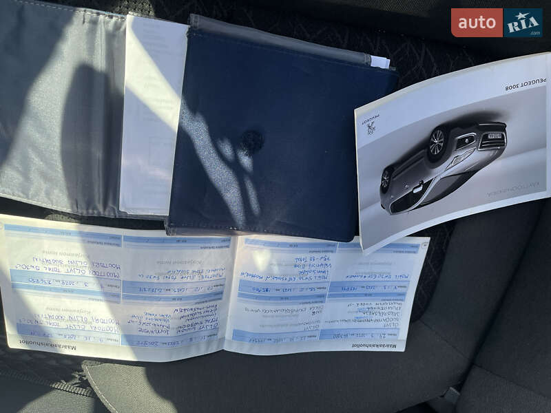 Позашляховик / Кросовер Peugeot 3008 2014 в Волочиську