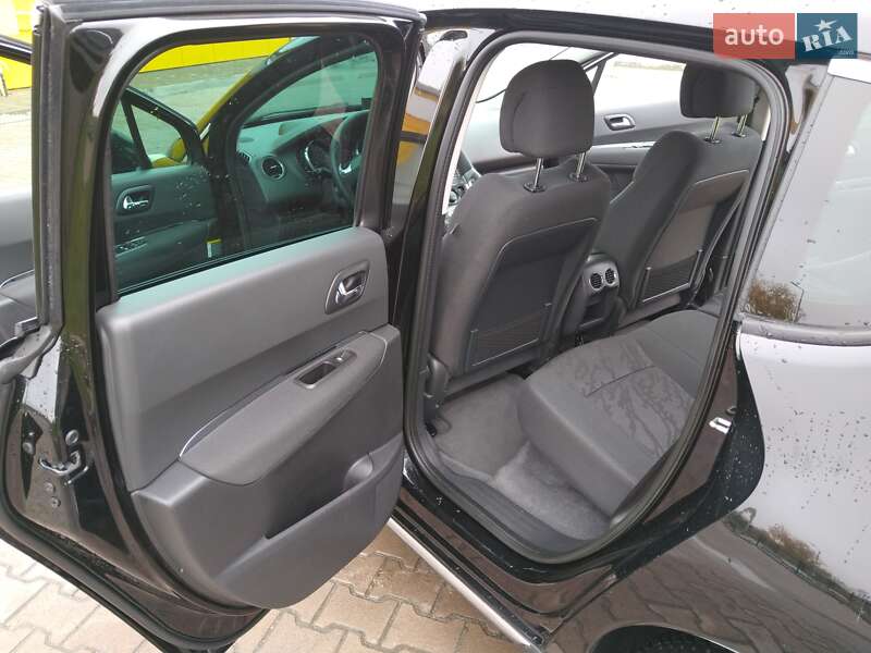 Позашляховик / Кросовер Peugeot 3008 2013 в Дубні