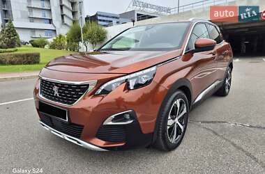 Внедорожник / Кроссовер Peugeot 3008 2019 в Киеве