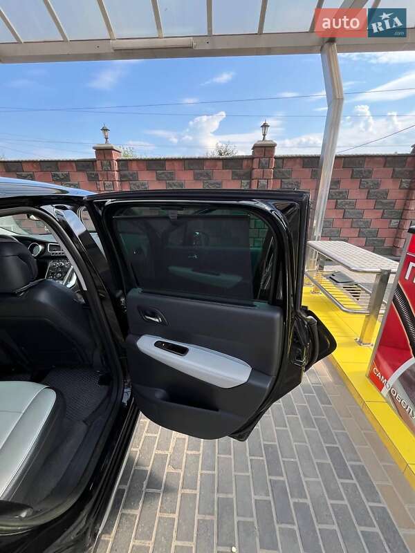 Позашляховик / Кросовер Peugeot 3008 2012 в Рівному