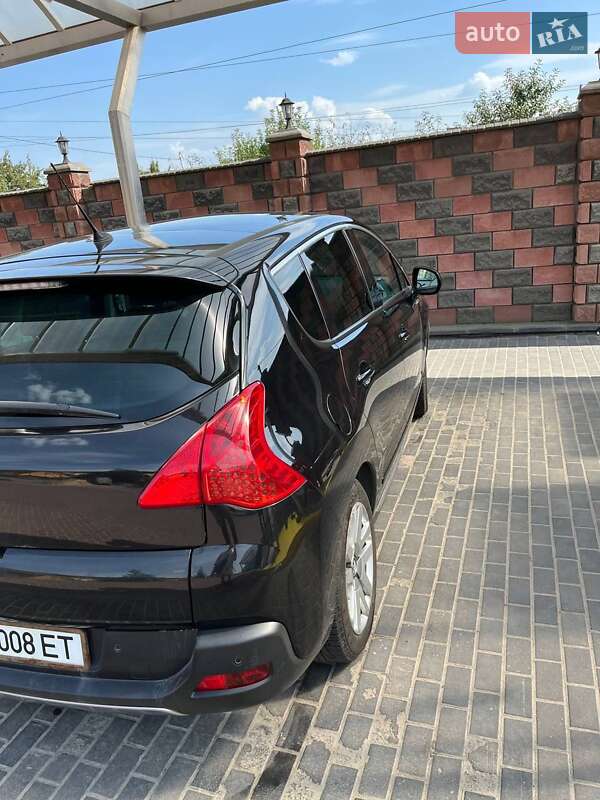 Позашляховик / Кросовер Peugeot 3008 2012 в Рівному