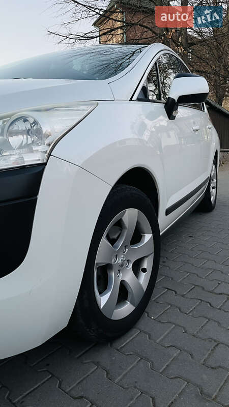 Внедорожник / Кроссовер Peugeot 3008 2010 в Сторожинце
