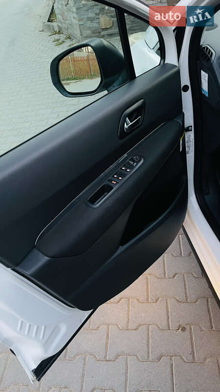 Внедорожник / Кроссовер Peugeot 3008 2010 в Сторожинце