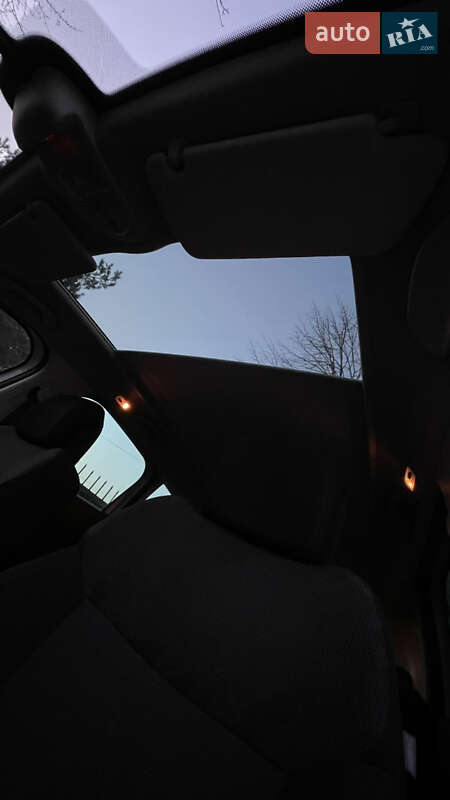 Внедорожник / Кроссовер Peugeot 3008 2010 в Сторожинце