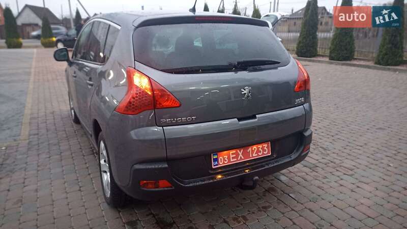 Внедорожник / Кроссовер Peugeot 3008 2012 в Сарнах