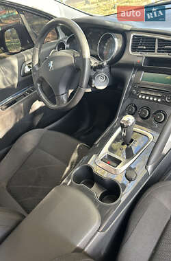 Внедорожник / Кроссовер Peugeot 3008 2010 в Ровно