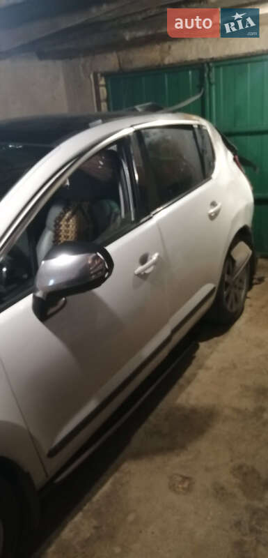 Позашляховик / Кросовер Peugeot 3008 2011 в Херсоні