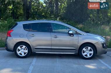 Внедорожник / Кроссовер Peugeot 3008 2013 в 