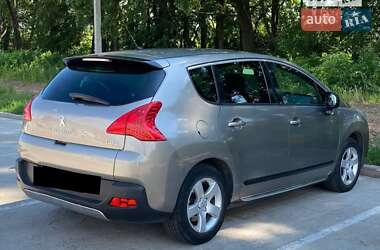 Внедорожник / Кроссовер Peugeot 3008 2013 в 