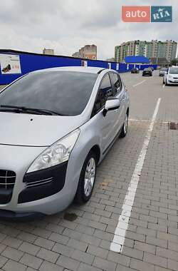 Позашляховик / Кросовер Peugeot 3008 2010 в Калуші