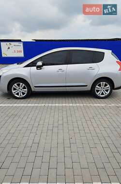 Позашляховик / Кросовер Peugeot 3008 2010 в Калуші