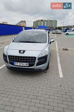 Позашляховик / Кросовер Peugeot 3008 2010 в Калуші