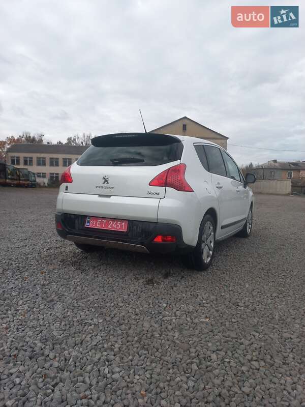 Внедорожник / Кроссовер Peugeot 3008 2011 в Костополе