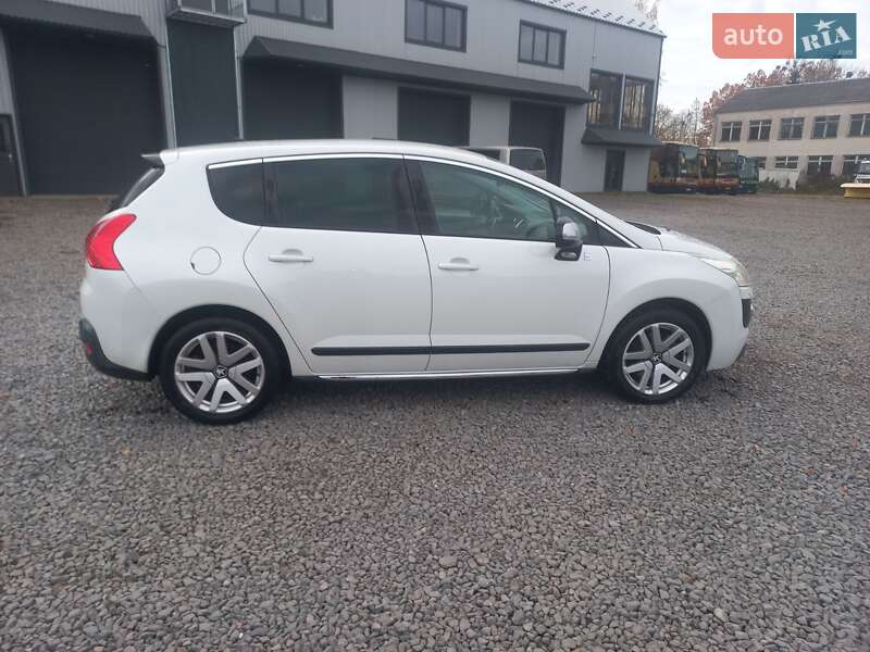Внедорожник / Кроссовер Peugeot 3008 2011 в Костополе