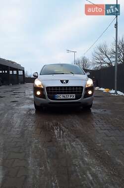 Позашляховик / Кросовер Peugeot 3008 2011 в Червонограді