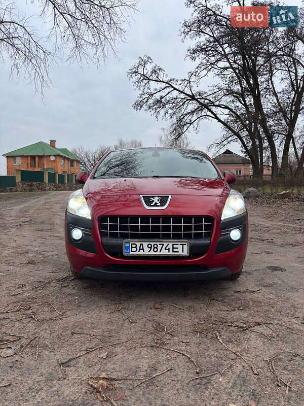 Внедорожник / Кроссовер Peugeot 3008 2009 в 