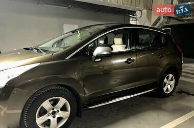 Позашляховик / Кросовер Peugeot 3008 2011 в Гостомелі