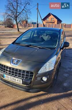 Внедорожник / Кроссовер Peugeot 3008 2010 в Коростене