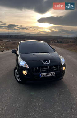 Позашляховик / Кросовер Peugeot 3008 2012 в Бориславі