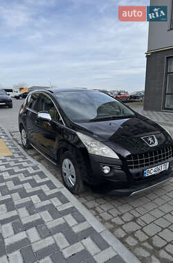 Позашляховик / Кросовер Peugeot 3008 2010 в Львові