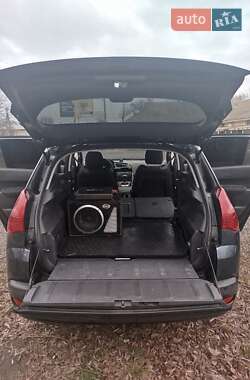Внедорожник / Кроссовер Peugeot 3008 2011 в 